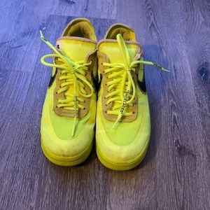 Nike Off white “Volt” Size 9